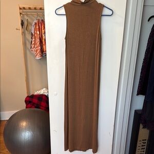 Vince Tan Sheath Maxi Dress Mock Neck Sleeveless Casual